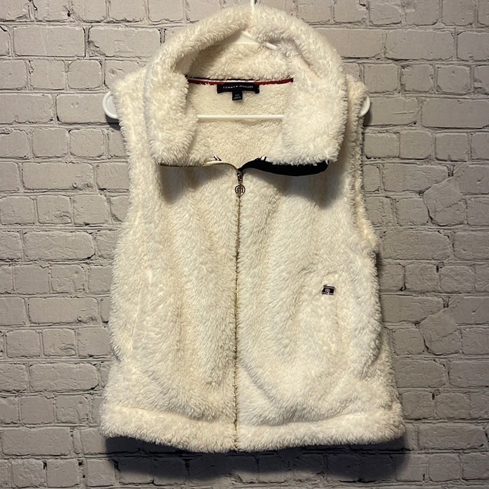 𝅺tommy Hilfiger Vest Size Large